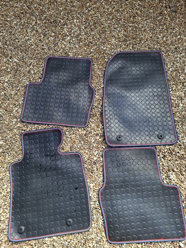 Set rubber car matts - rubber,